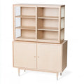 Vitrina con puertas superiores y base cerrada - beige